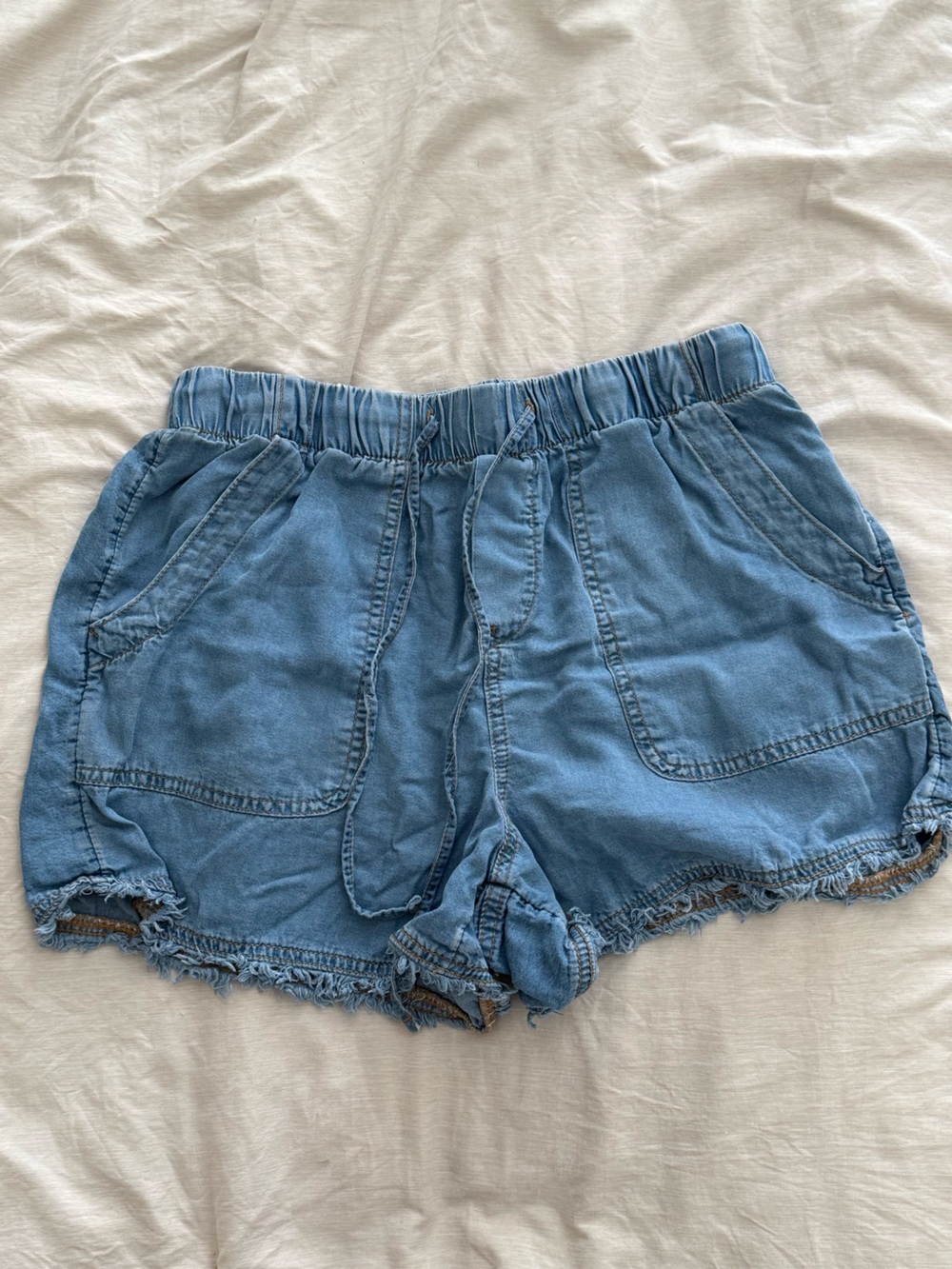 Time and Tru Light Blue Denim-Style Women’s Shorts